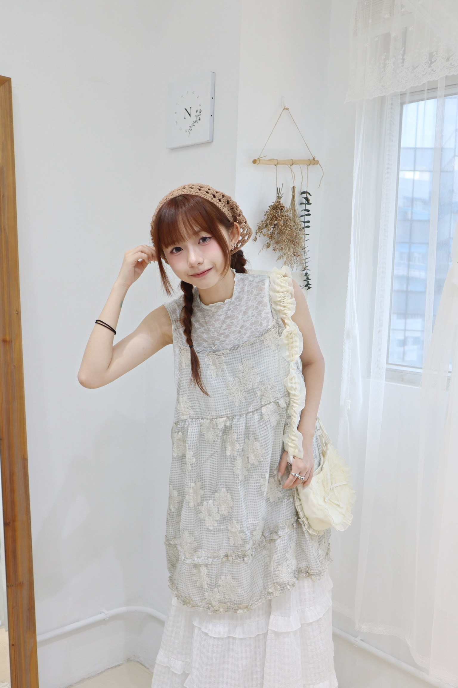 清新~格紋立體刺繡小雛菊外搭 兩色入