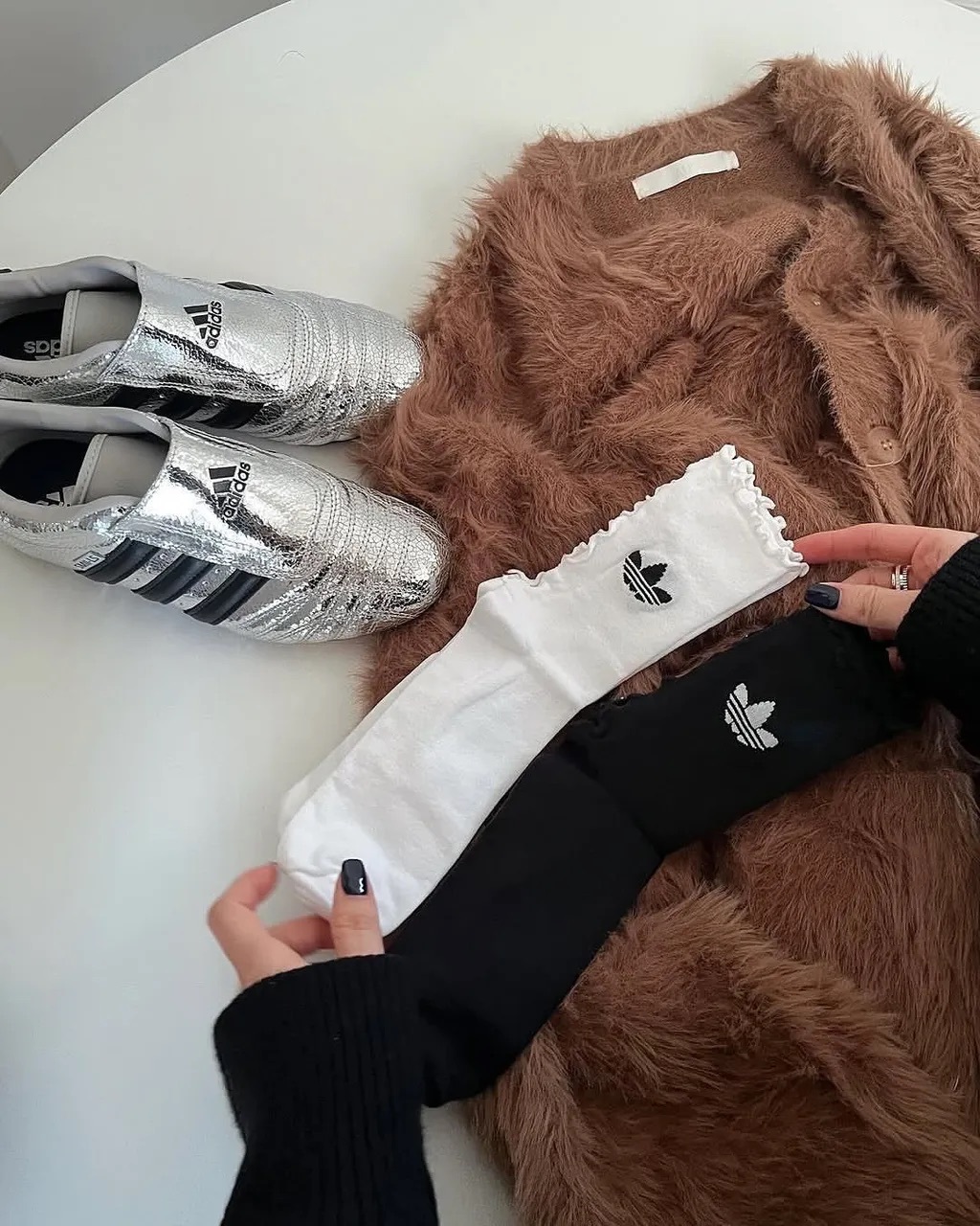 ADIDAS RUFFLE SOCK 木耳邊捲捲襪 中筒襪 黑色 白色 一組兩雙入 JD5623 / 預購
