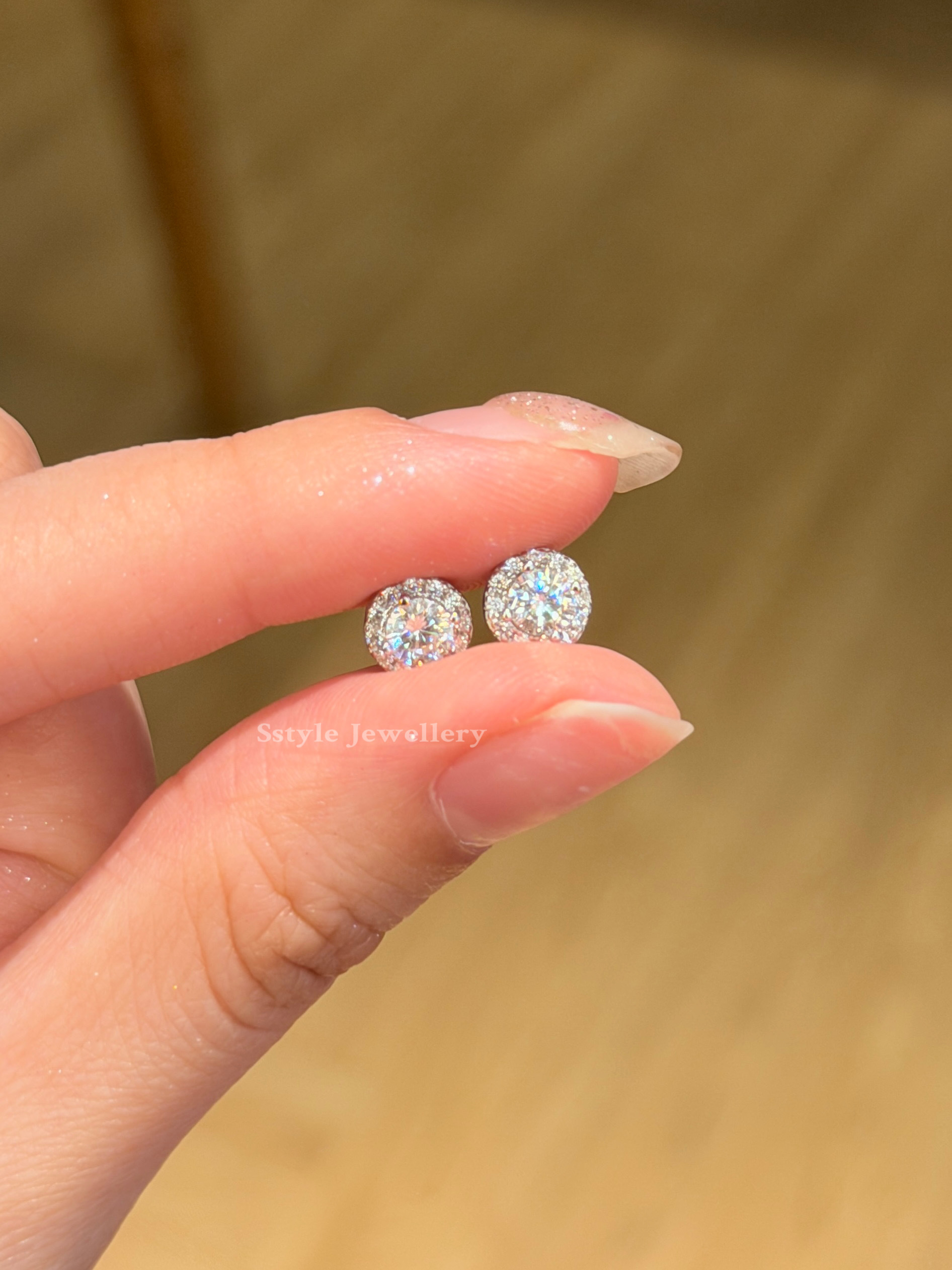 Juvie Moissanite Earrings