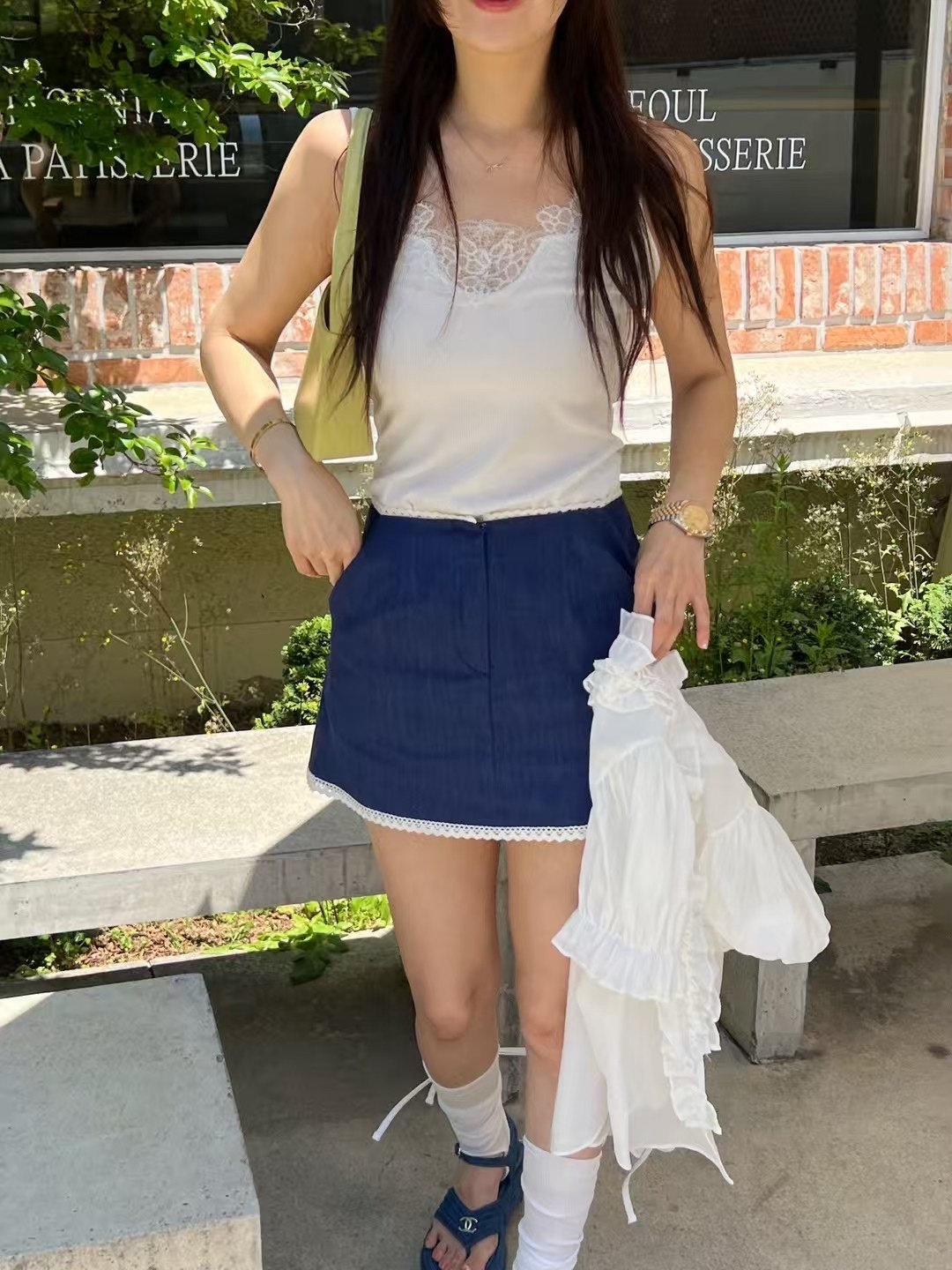 鳶尾呢喃