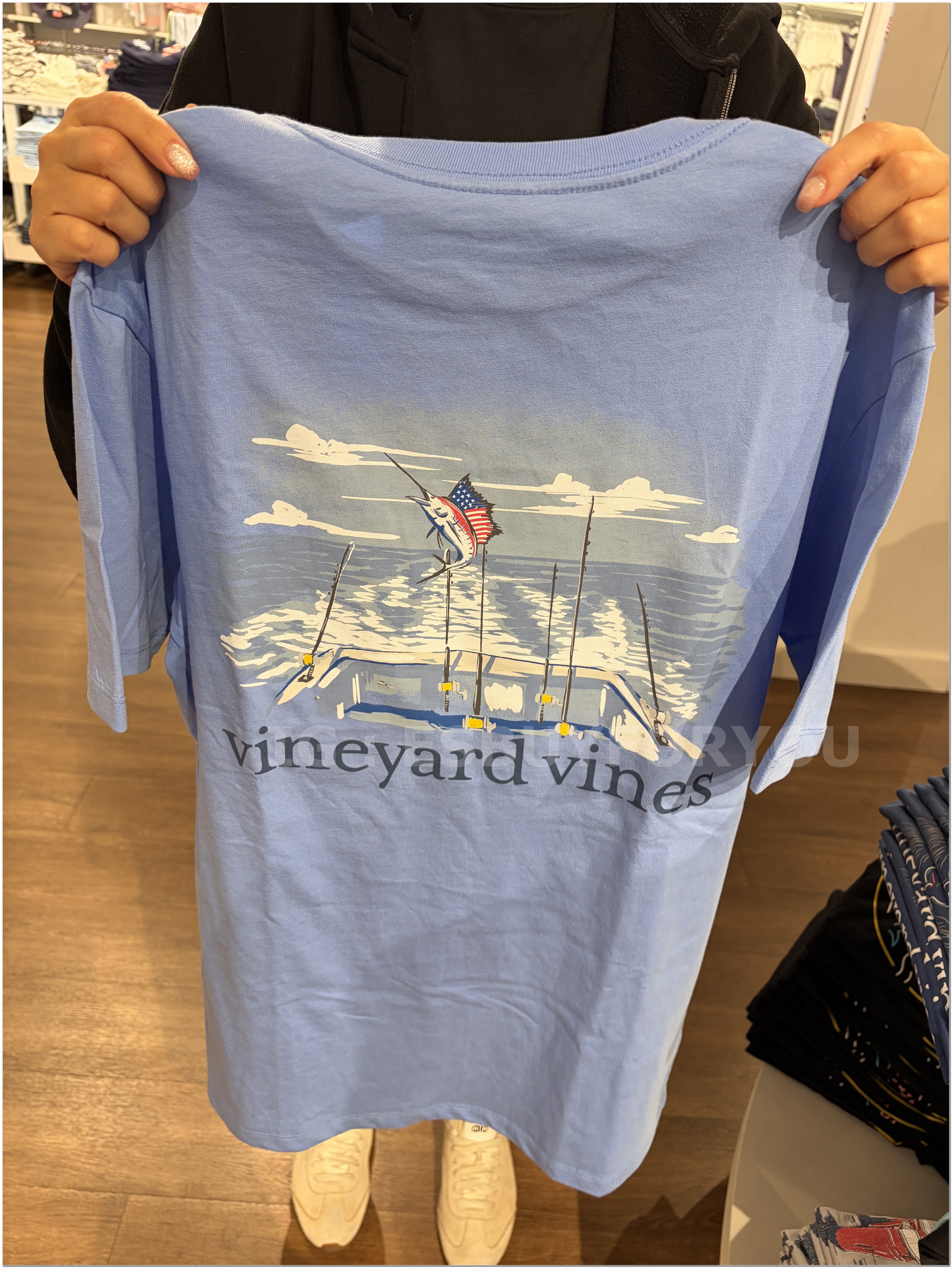 【限時】Vineyard Vines小鯨魚 男款 造型圖案 短TEE