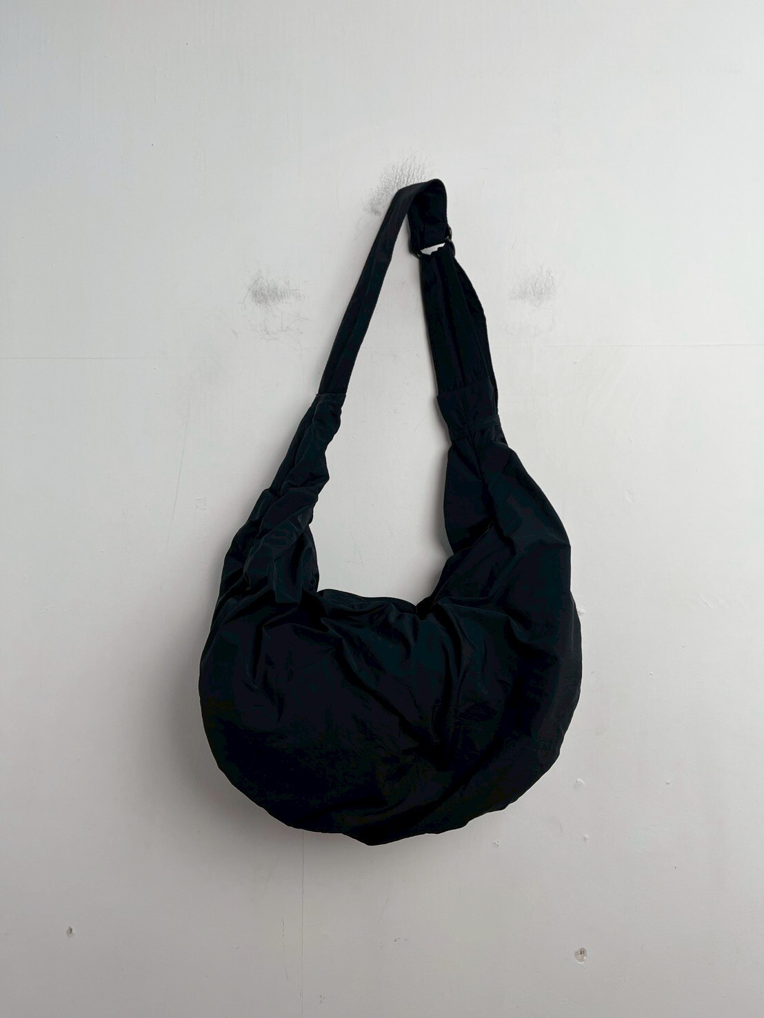 STUDIOUS AIR NYLON SHOULDER BAG