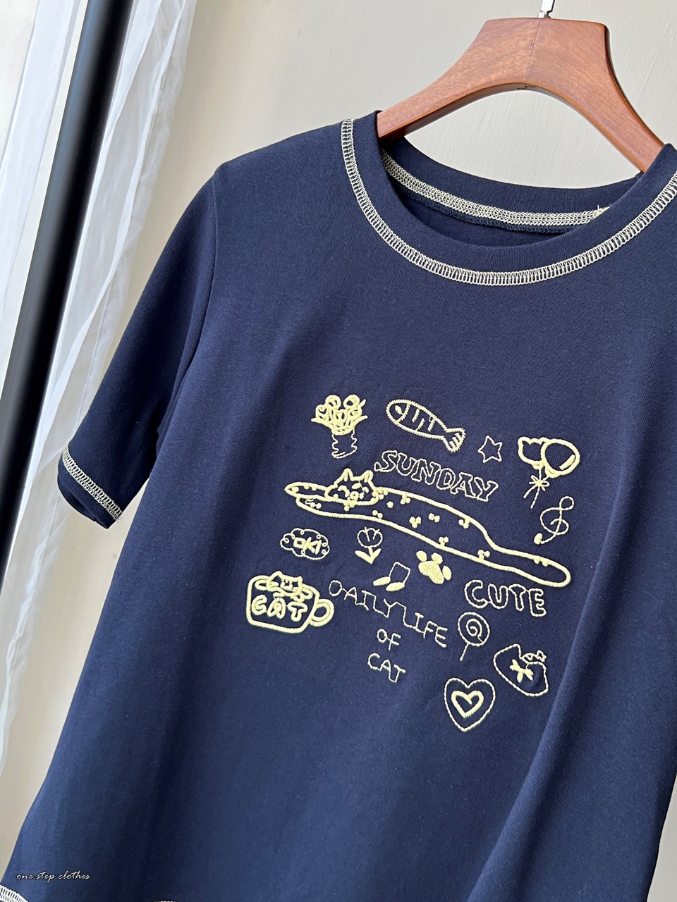 正韓貓咪Sunday刺繡字母T (藍)