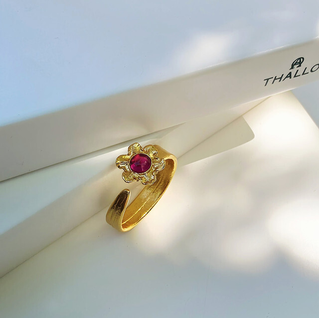 1TA0530-367 [THALLO] 戒指，925銀，鍍24K金，紅色 #1052380s22 (EU)