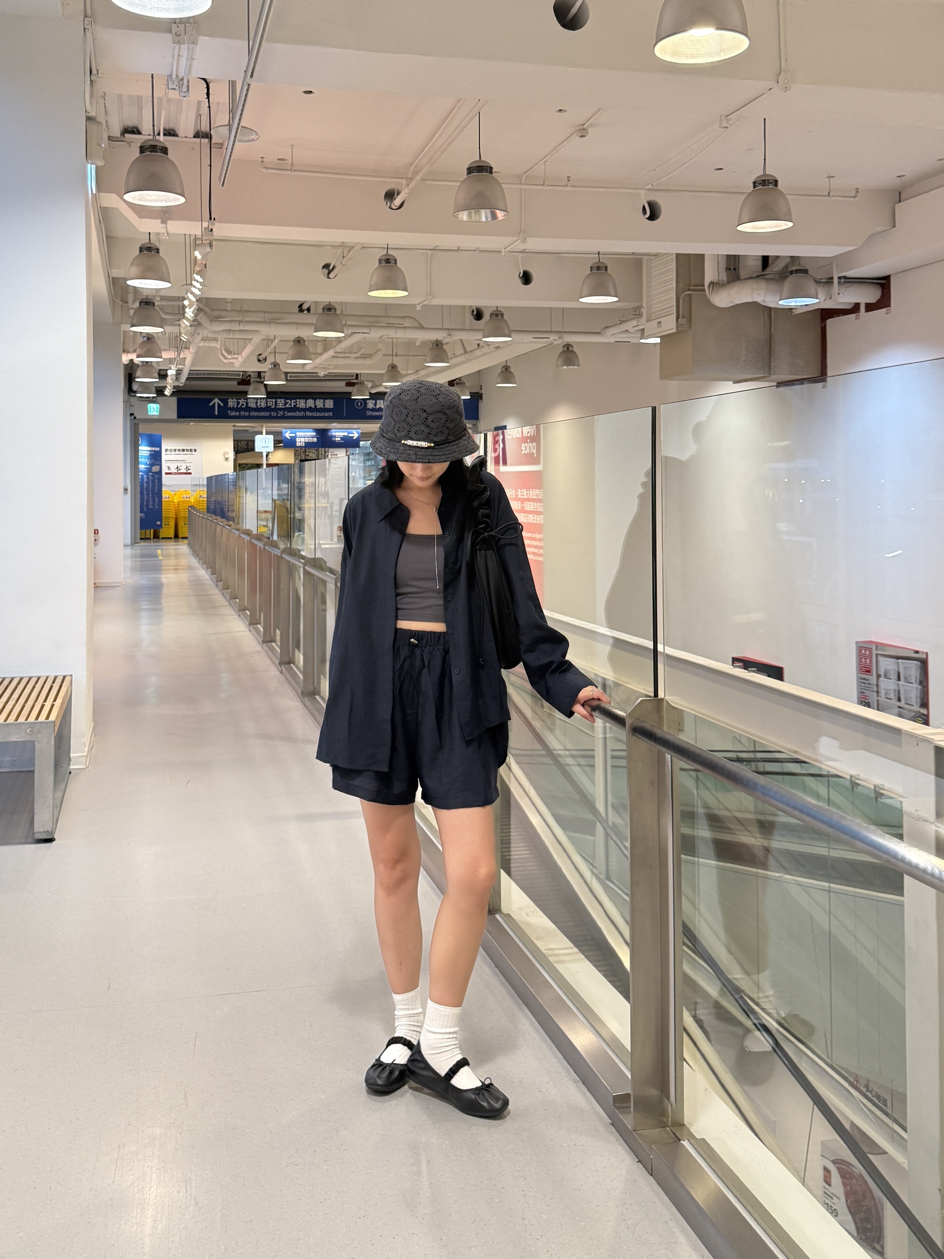 不皺涼感兩件式襯衫短褲套裝 (深藍)