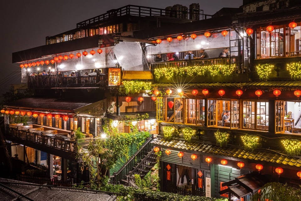 九份老街幾乎係香港人第一次去台灣旅遊必到景點之一。