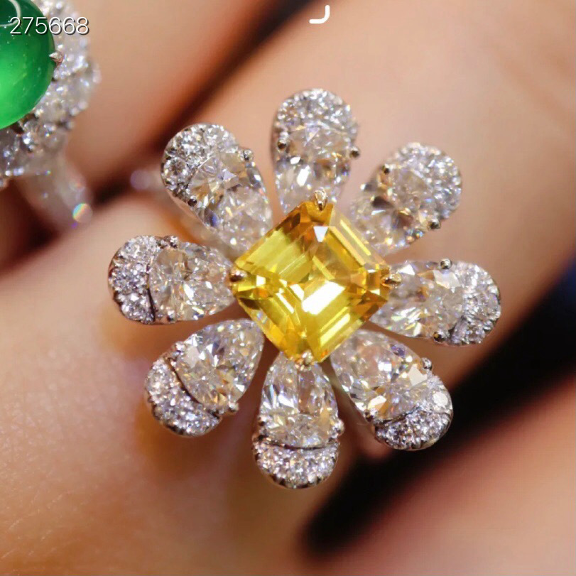 Asscher-Cut Yellow Sapphire