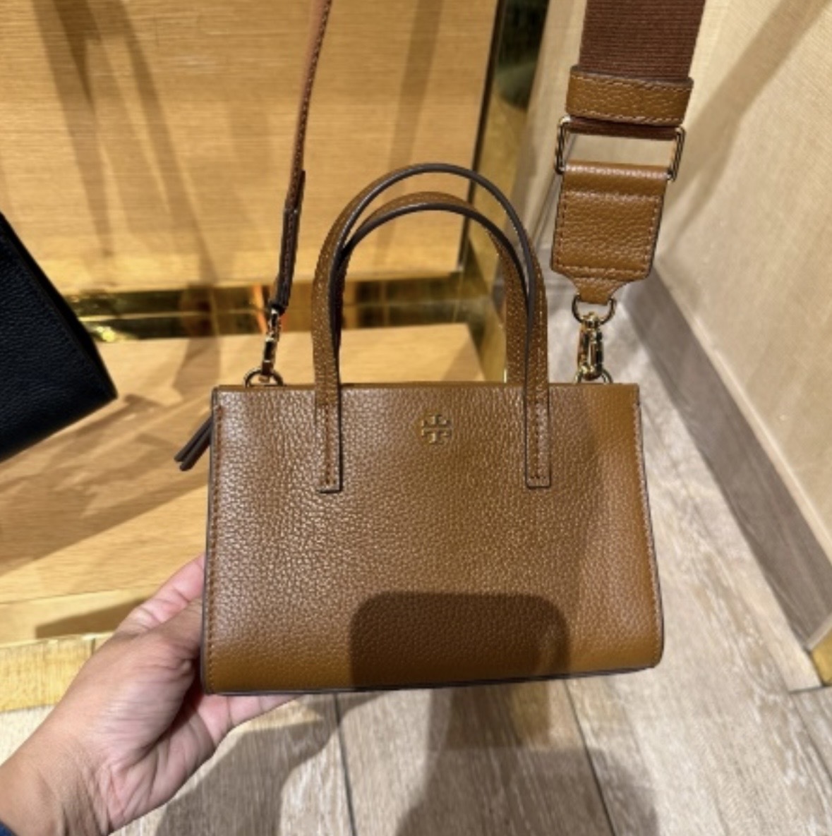 Tory Burch Blake Mini Tote (此為預訂商品，如同一訂單中有其他現貨商品，現貨商品會安排先行寄出。)