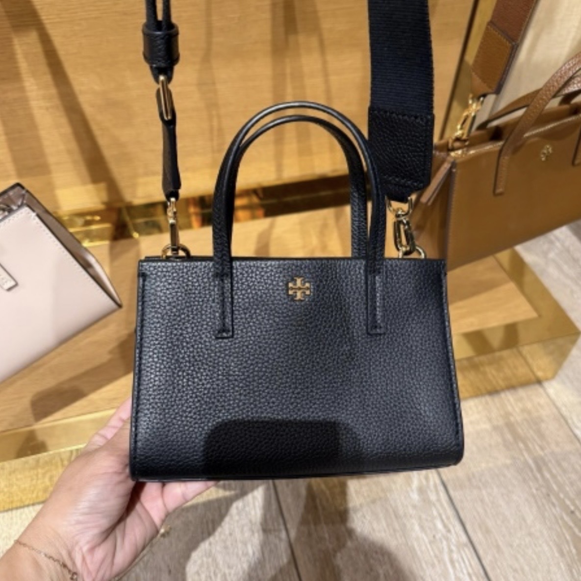 Tory Burch Blake Mini Tote (此為預訂商品，如同一訂單中有其他現貨商品，現貨商品會安排先行寄出。)