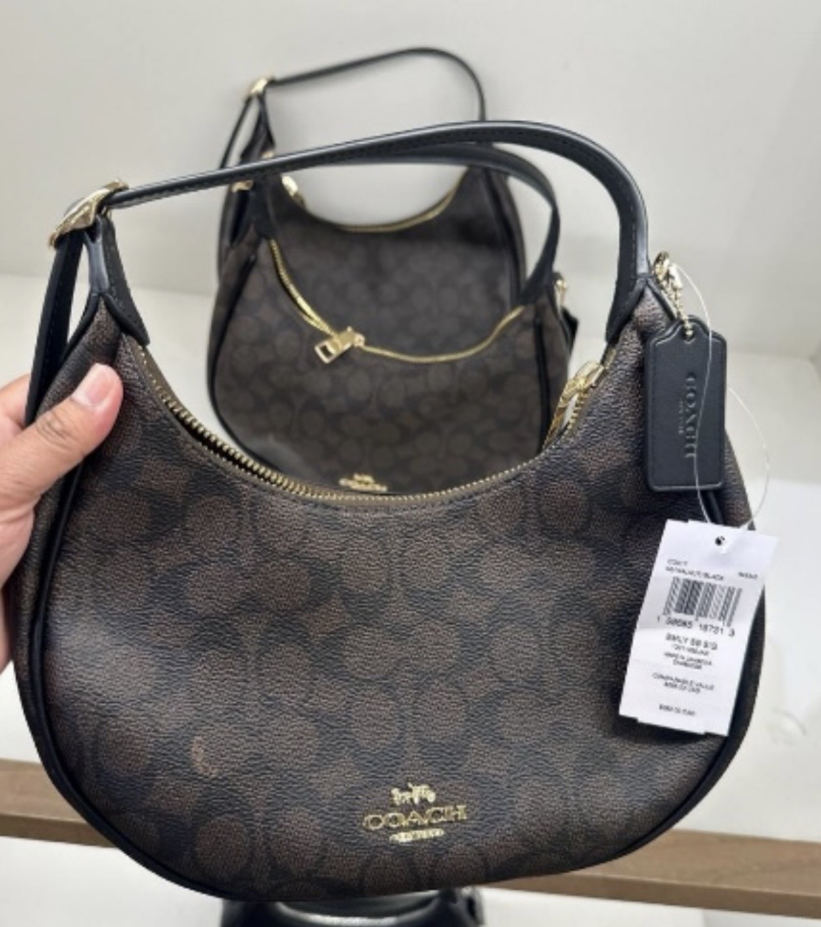 Coach Emily Bag (此為預訂商品，如同一訂單中有其他現貨商品，現貨商品會安排先行寄出。)