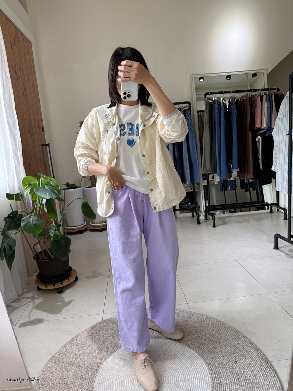 正韓立領跳色薄款尼龍外罩 (米白)