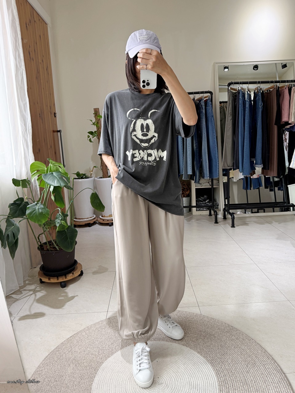 正韓黑白水洗米奇T