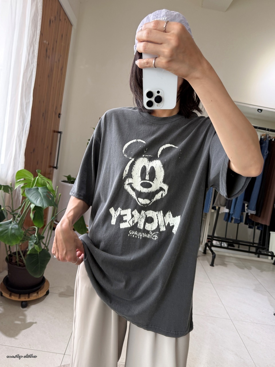 正韓黑白水洗米奇T