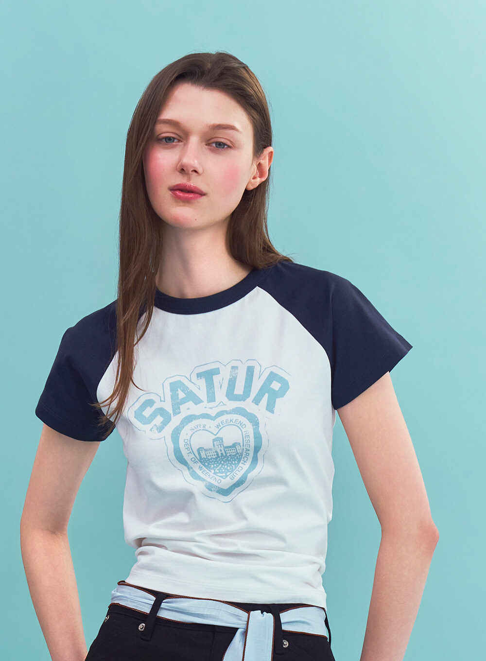 【入LIVECODE一件減至$228😱🔥！】【韓國大熱品牌😍朴圭瑛SEVENTEEN同款！】【SATUR】(W) Heart Graphic Raglan T-Shirt (3 Colors)