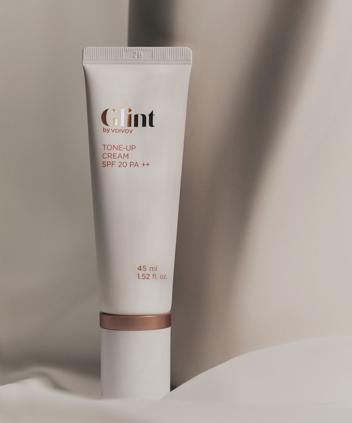 GLINT 絲滑微米極速透氧防護素顏霜 SPF20 PA++