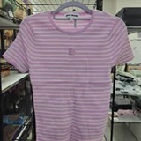 [S] DKNY PK LAVENDER/IVORY CREW NECK STRIPED TEE, DJ6R0150-CPP (SD1944)