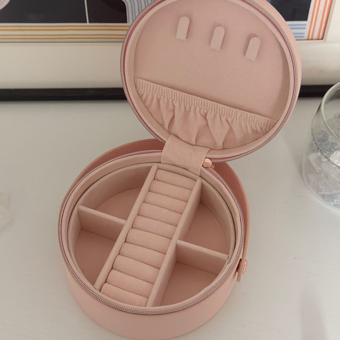 Charlotte Tilbury - Pink jewellery box