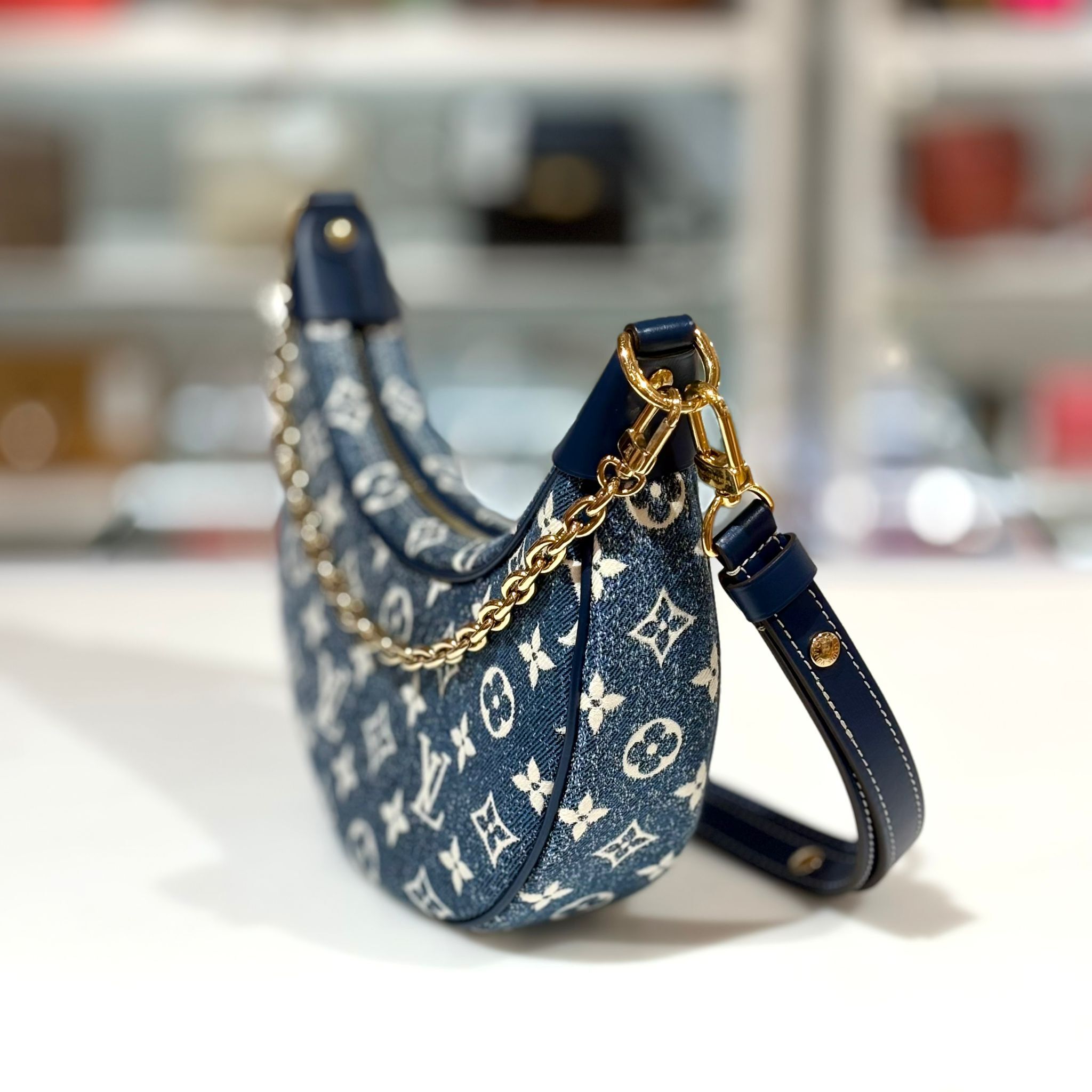 全新LV牛仔月亮包,M81166 , Loop Monogram, Jacquard Denim, Loop Bleu, #BRAND NEW #香榭站正品