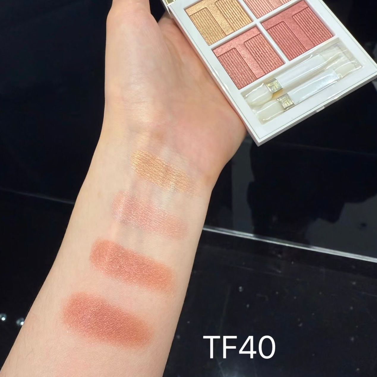 Tom Ford - 2026 夏日限定Soleil 璀璨流光四色眼影盤 #40 Golden Hour