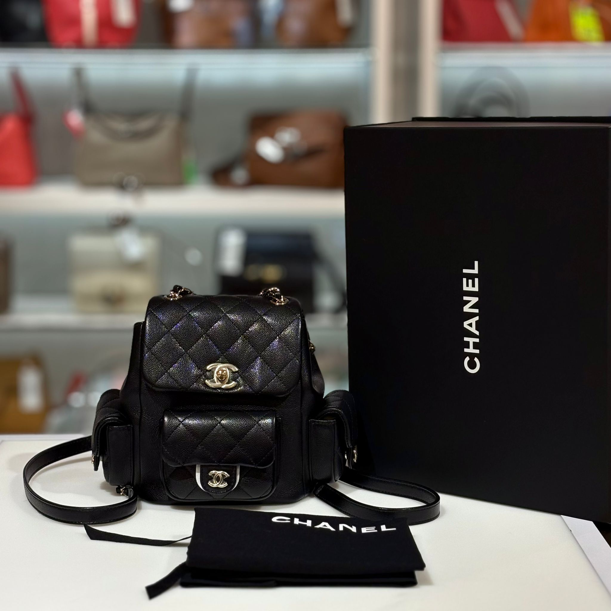 全新CHANEL Duma AS4399 Backpack 黑色荔枝皮金扣@晶片 #BRAND NEW #香榭站正品
