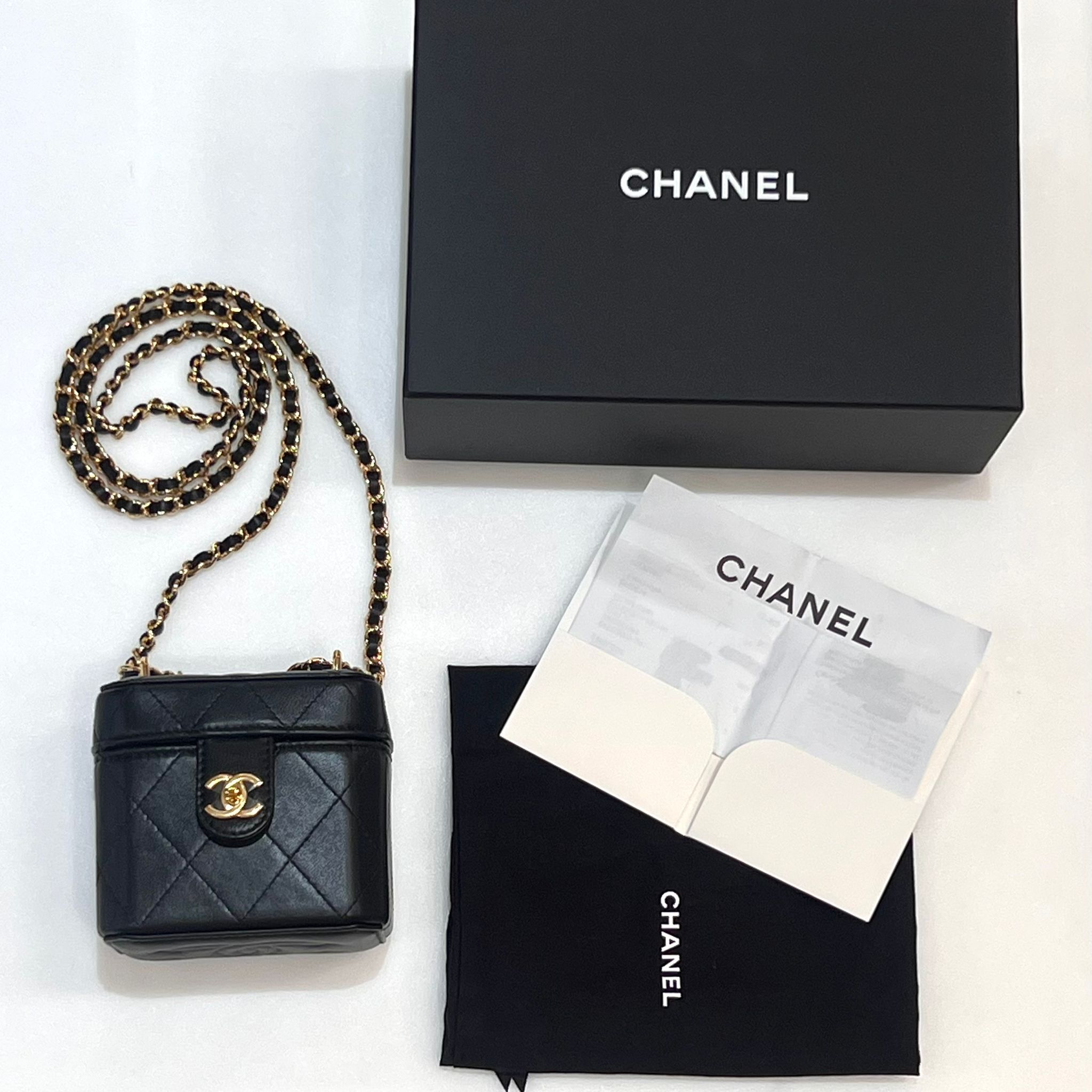 全新CHANEL小方盒子AP3459, 黑色菱格小牛皮金扣 @晶片, Lambskin Quilted Vanity Clutch With Chain Black #BRAND NEW #香榭站正品