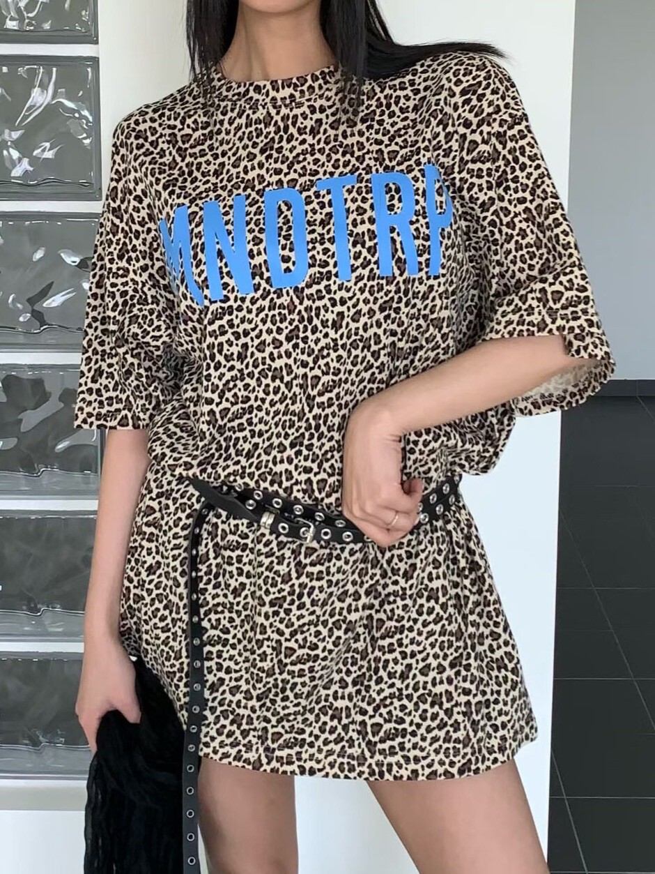 小豹紋印字寬版T