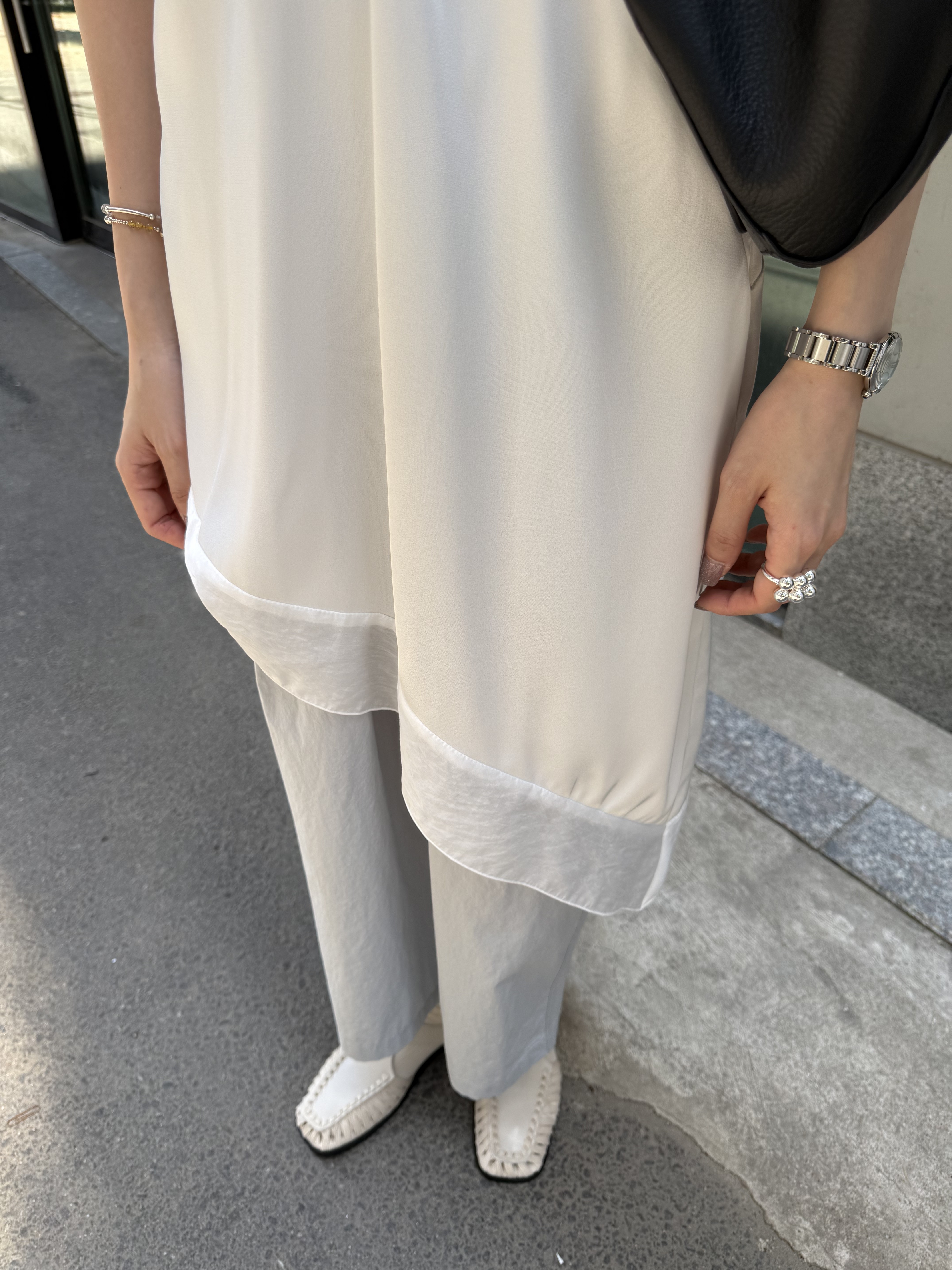 異材緞光側拉鍊細肩衣/2色均碼/白