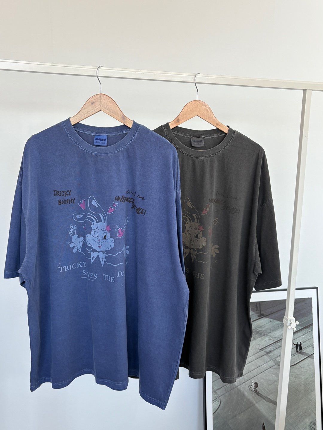 洗水英文字圖案短袖Tee MB-061T