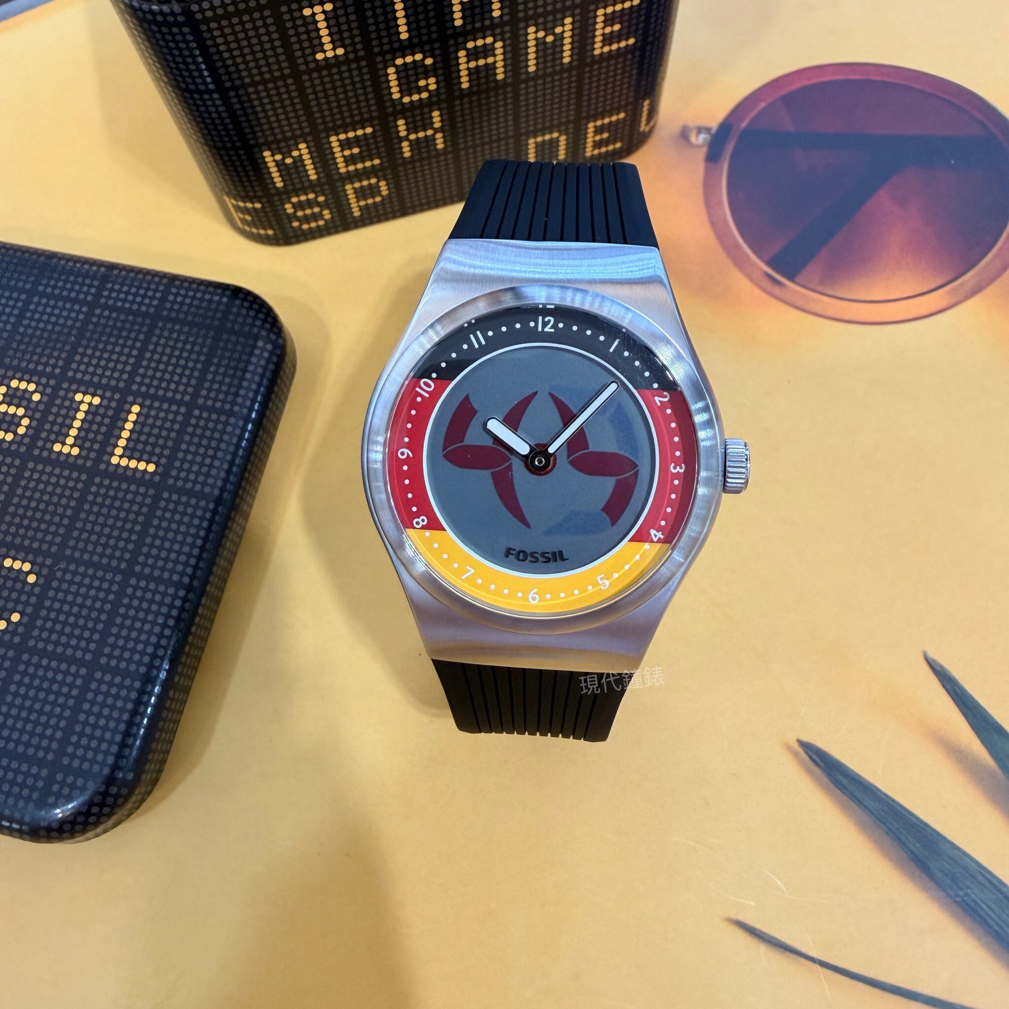 【FOSSIL】Big Tic World Flags系列 世界盃限定手錶-德國配色 LE1239 40mm  現代鐘錶