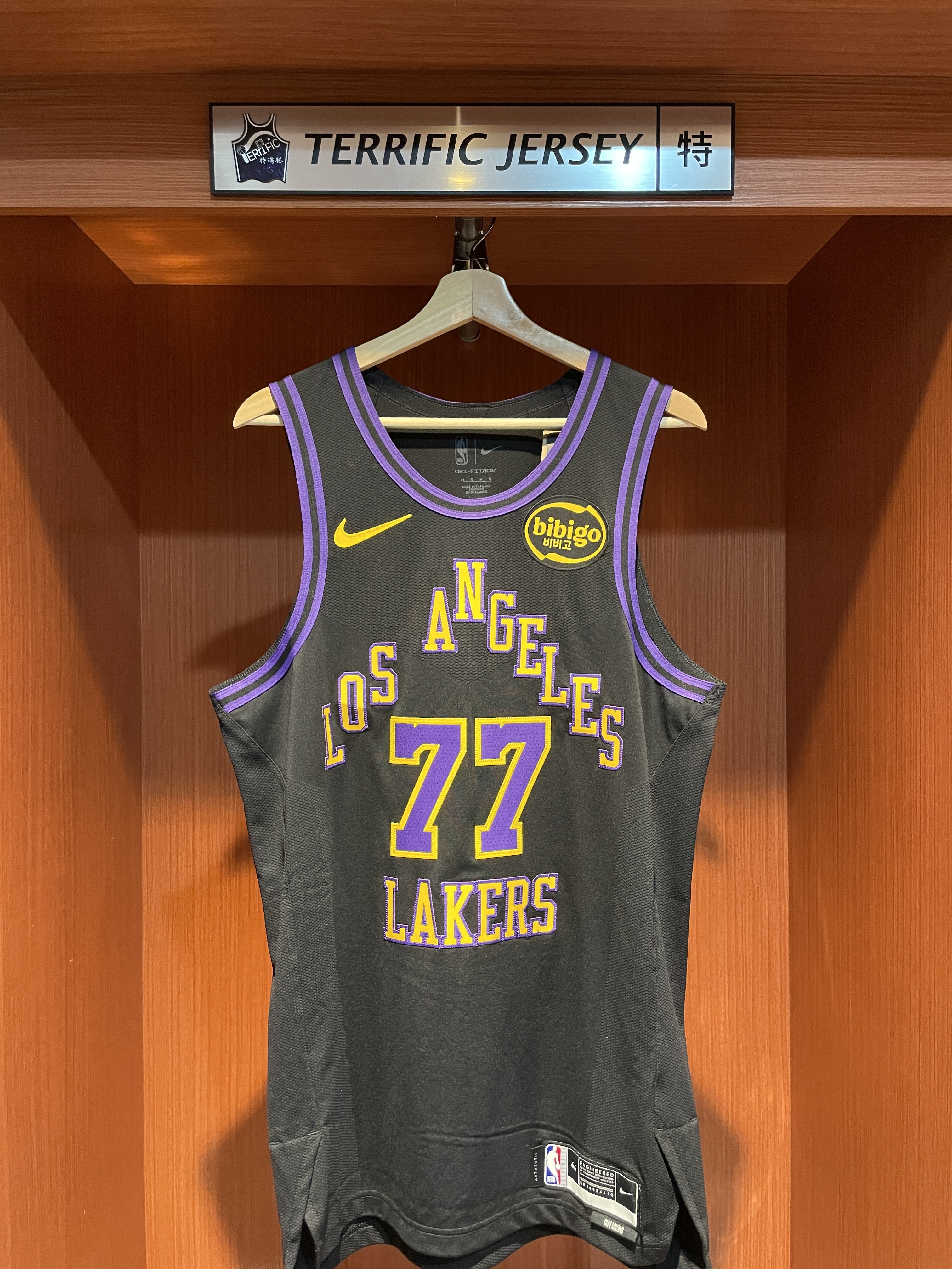 NBA球衣 Luka Doncic 洛杉磯湖人城市 25-26 City Nike Authentic 球員版 電繡 含贊助商標 全新
