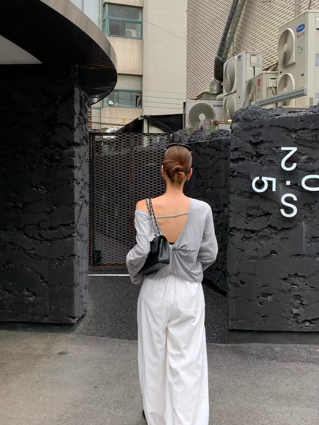 扭結美背長袖T
