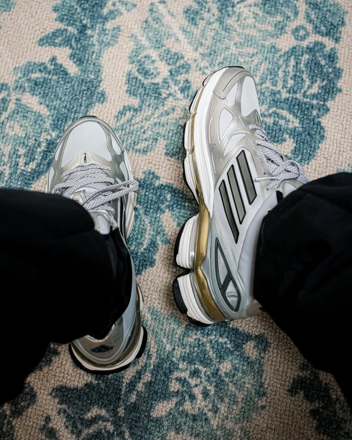 【預購】ADIDAS ADIZERO 50 復古銀 KI1697