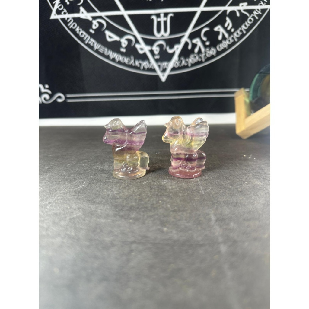 HKHG0531-068 螢石飛天馬 (隨機發送）27x41x14mm (A54)