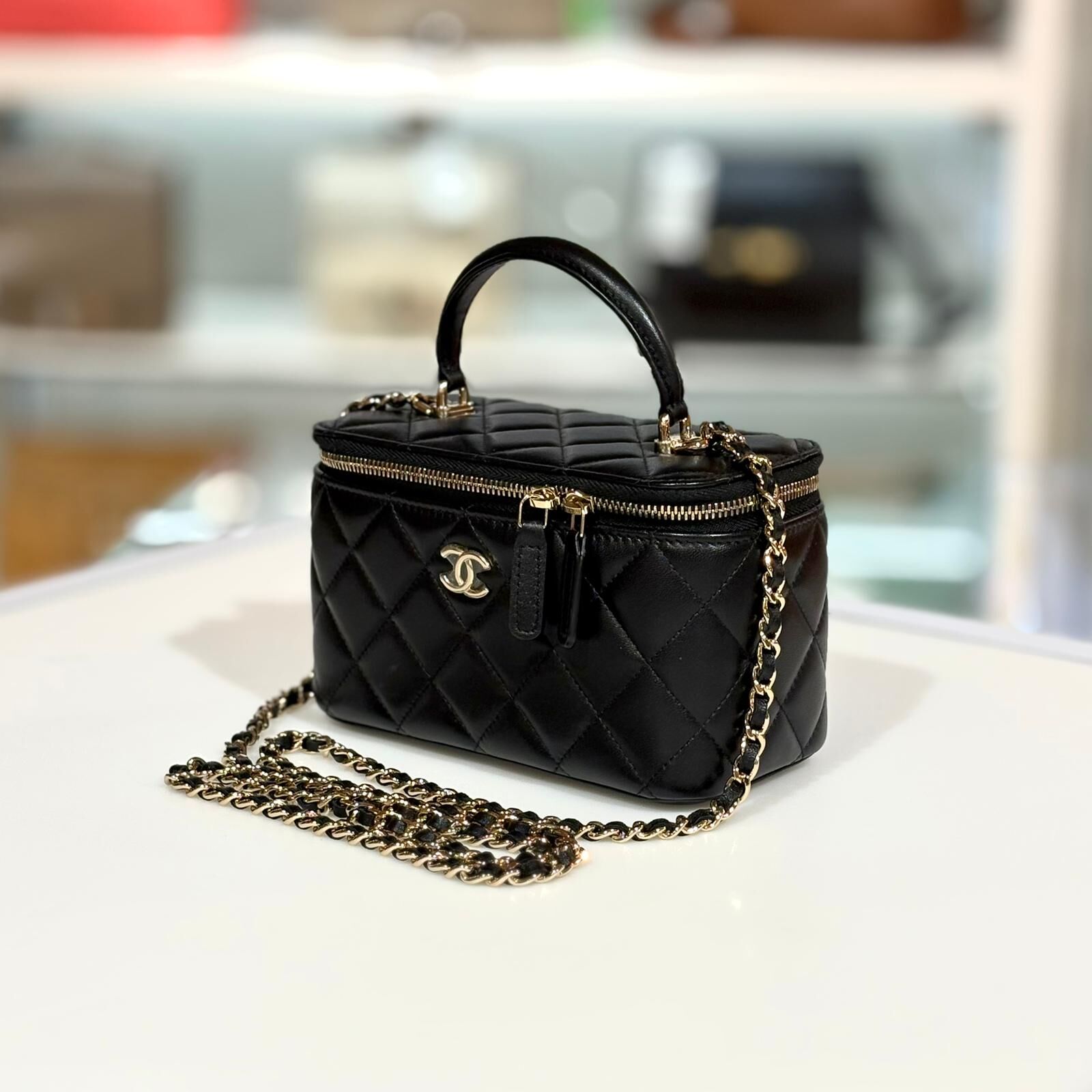 99%NEW二手CHANEL長盒子, AP2199, 黑色小羊皮, 菱格紋金扣 Top, Handle Vanity Case @芯片, #香榭站正品