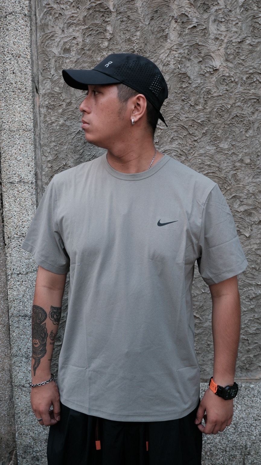 NIKE Dri-FIT 速乾科技面料 短T DV9840-053