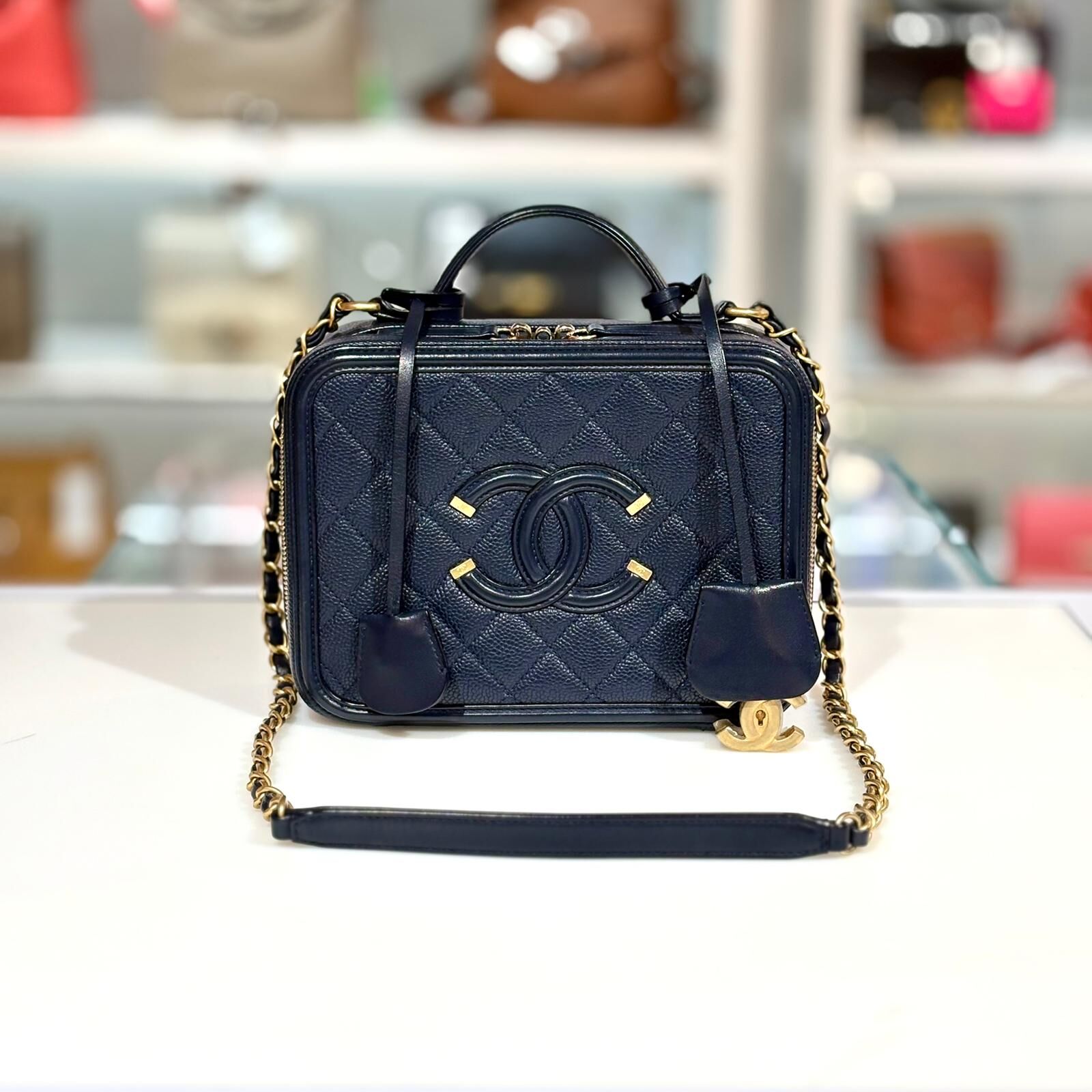 98%NEW二手CHANEL化妝袋 A93343 深藍色荔枝皮金扣 Vanity Case 21cm  #香榭站正品