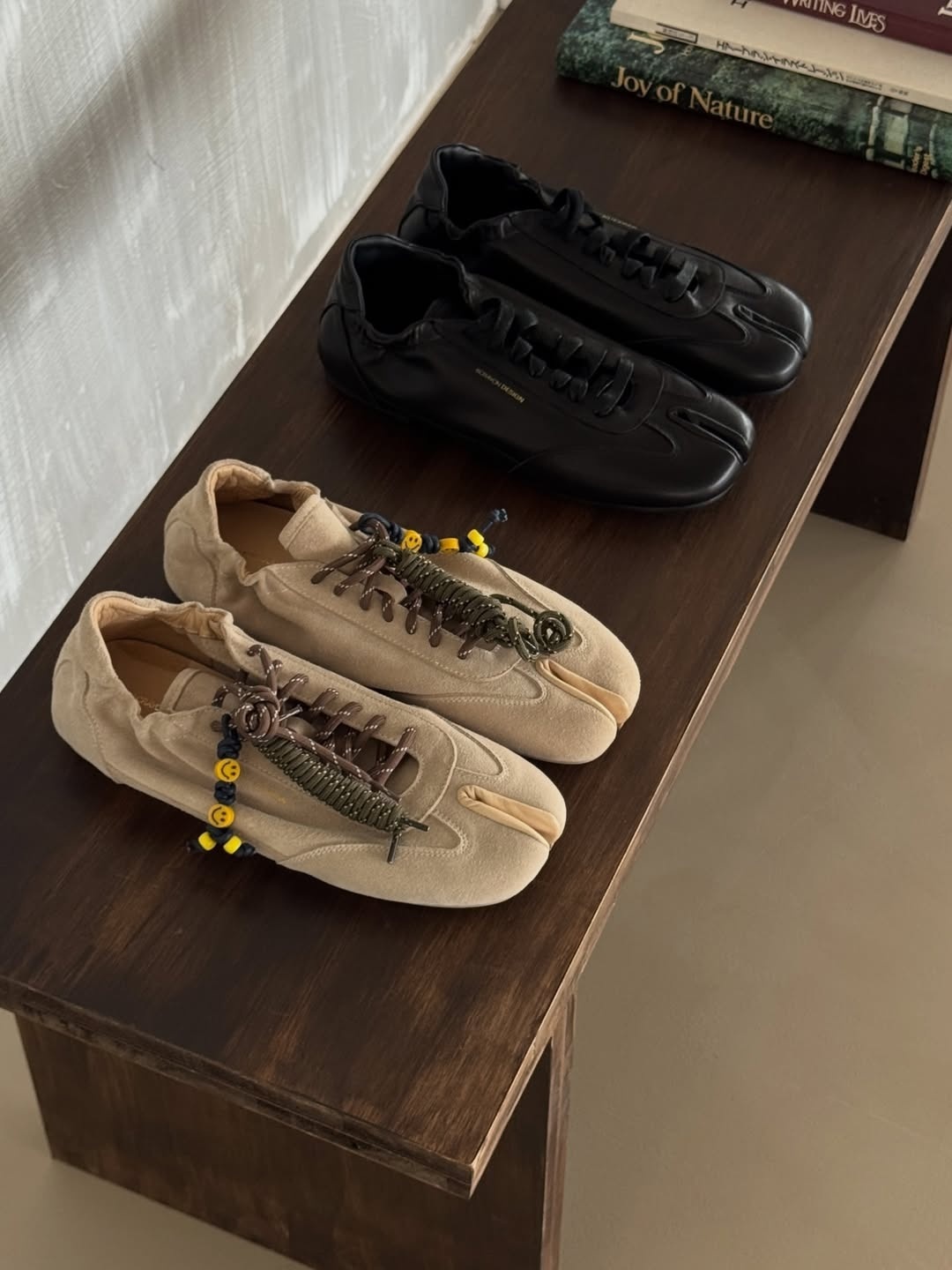BEST SNEAKERS