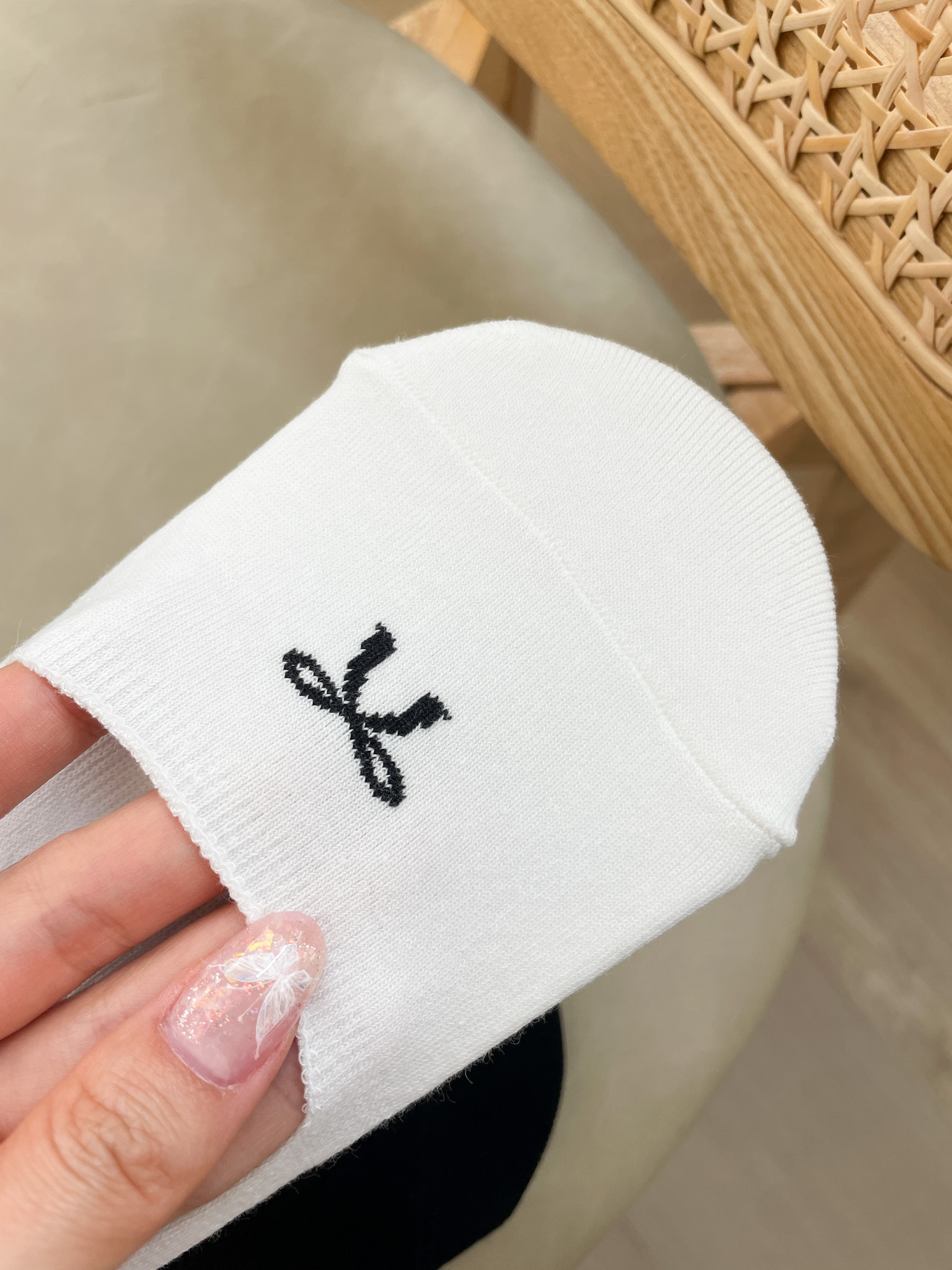 AC183 Petit Bow No-Show Socks