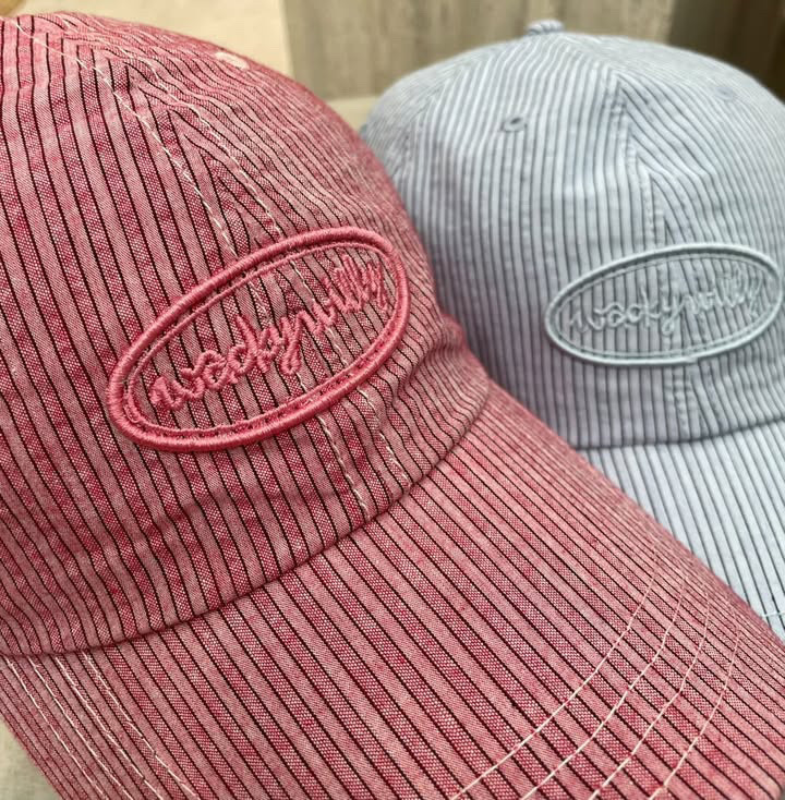 正韓條紋刺繡logo帽