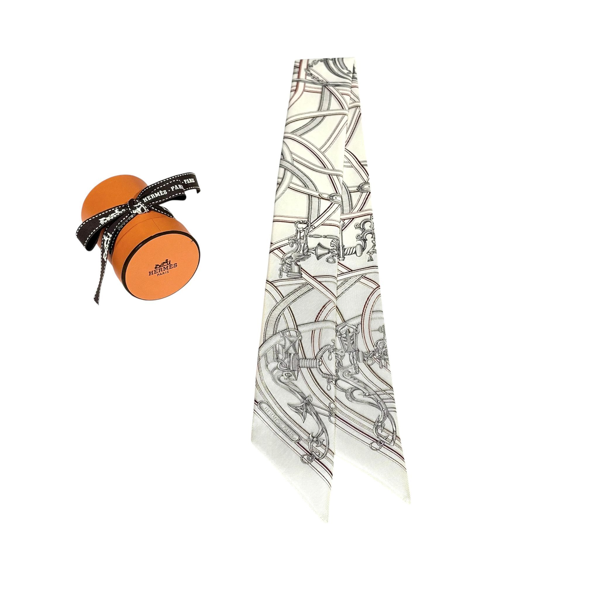全新HERMES TWILLY灰白色的圖案 Legendaire Twilly #BRAND NEW #香榭站正品