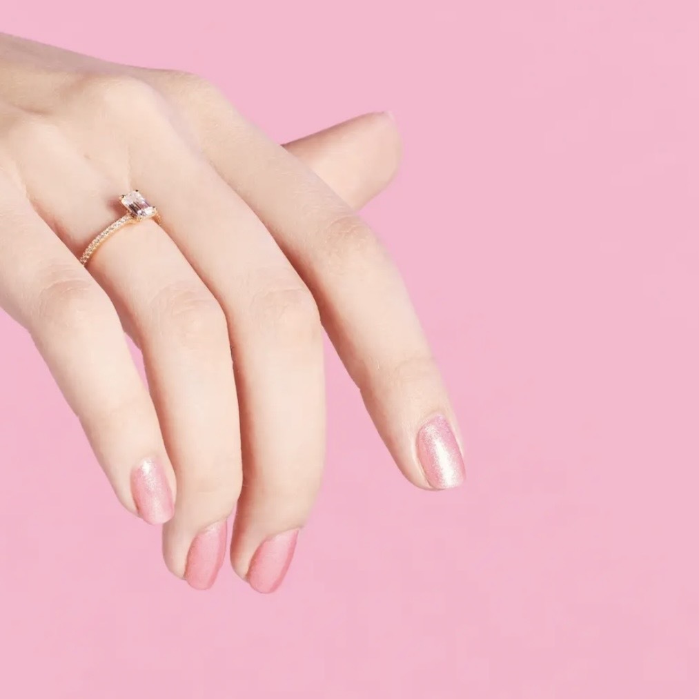 OPI 甲油 - Princesses Rule! - NLR44
