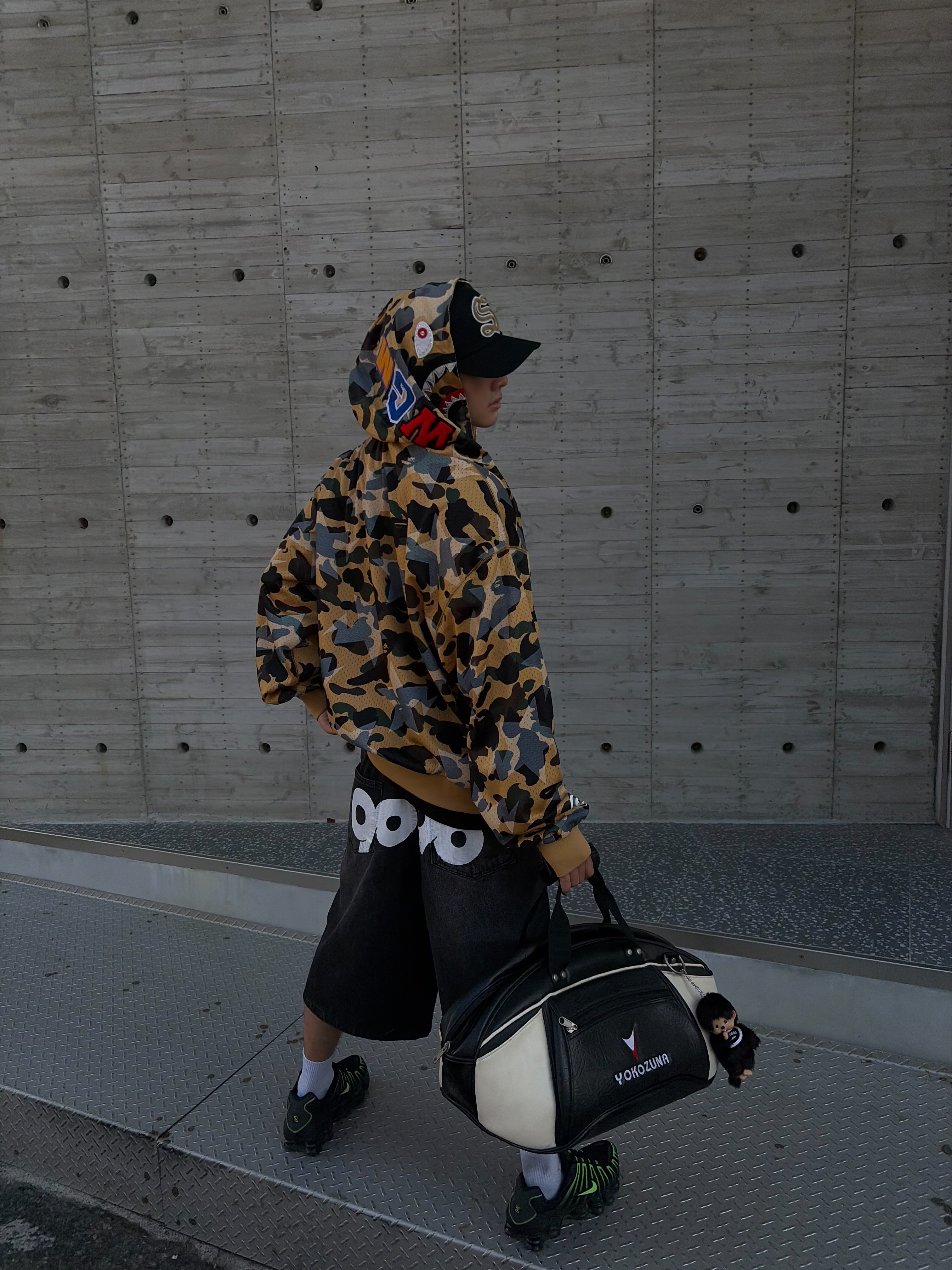 BAPE SS26 網眼 水鑽 鯊魚外套 1M30115310