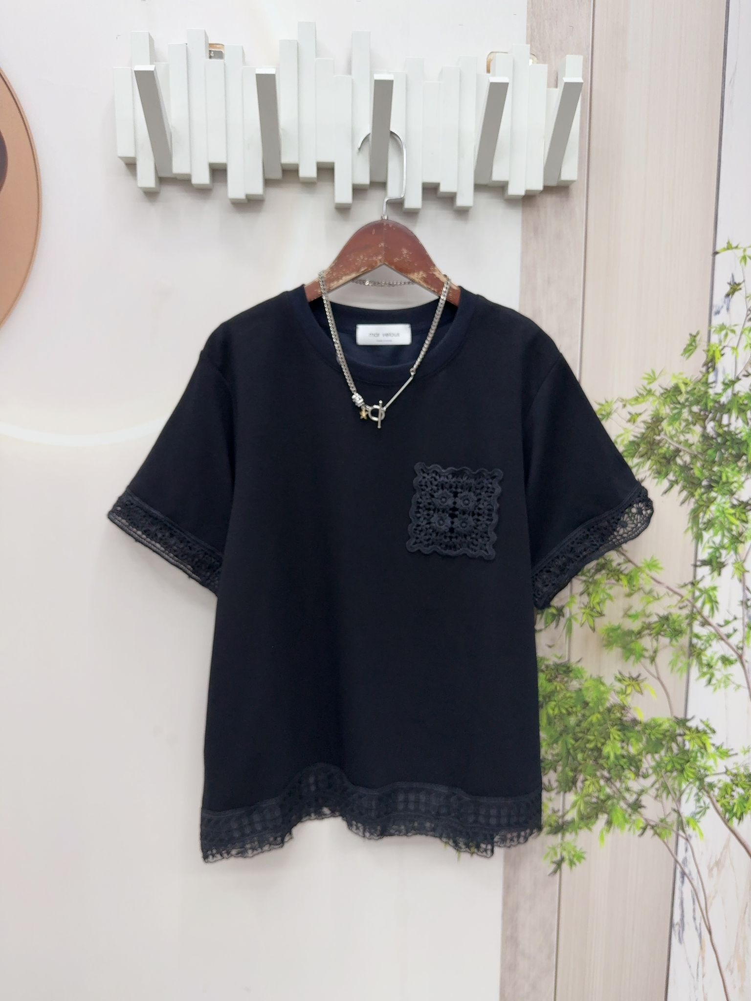 ma牌子拼通花lace top ~169B