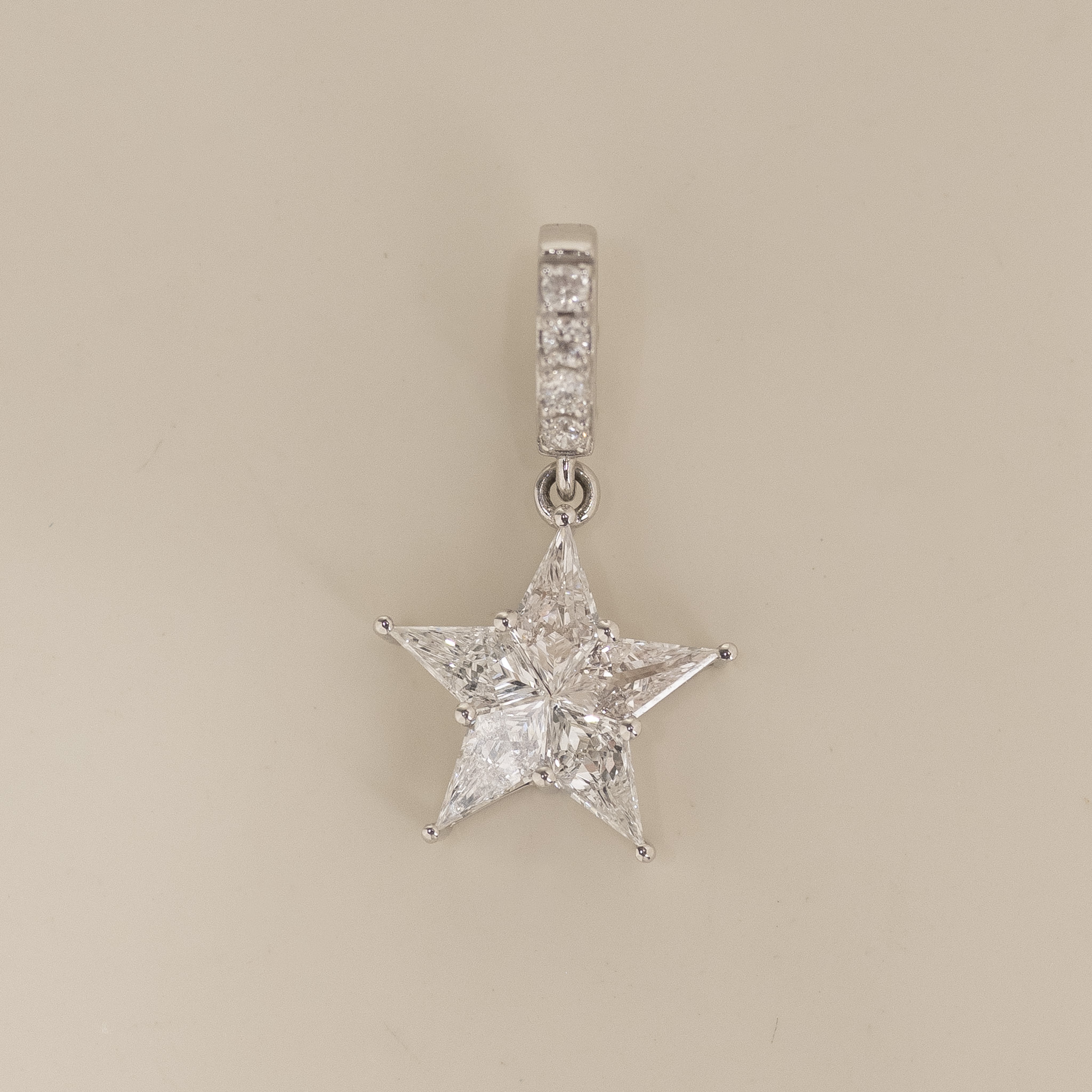 18K Star Illusion Setting Pendant