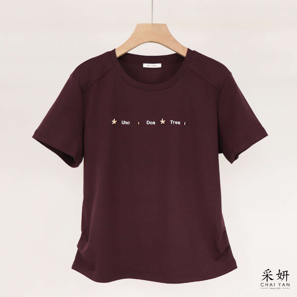 貝殼字母刺繡短袖上衣