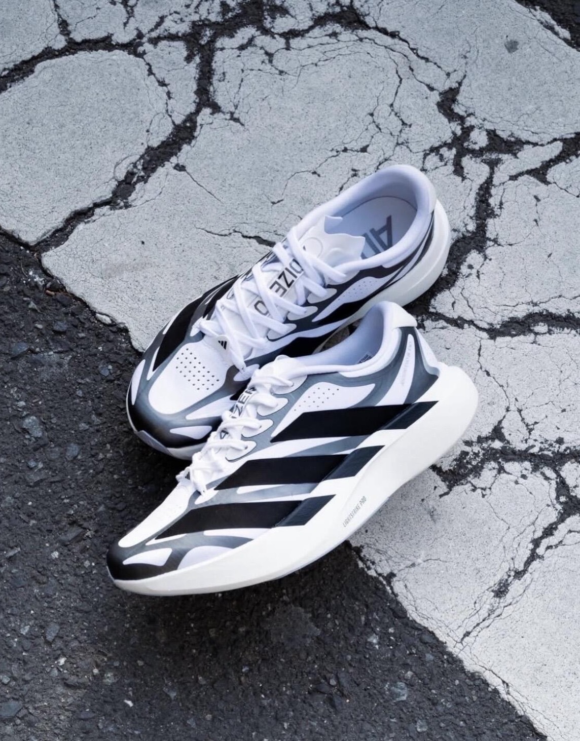 男鞋 ADIDAS ADIZERO EVO SL EXO 白灰黑 緩震 支撐 輕盈 運動 慢跑鞋【KI4763】