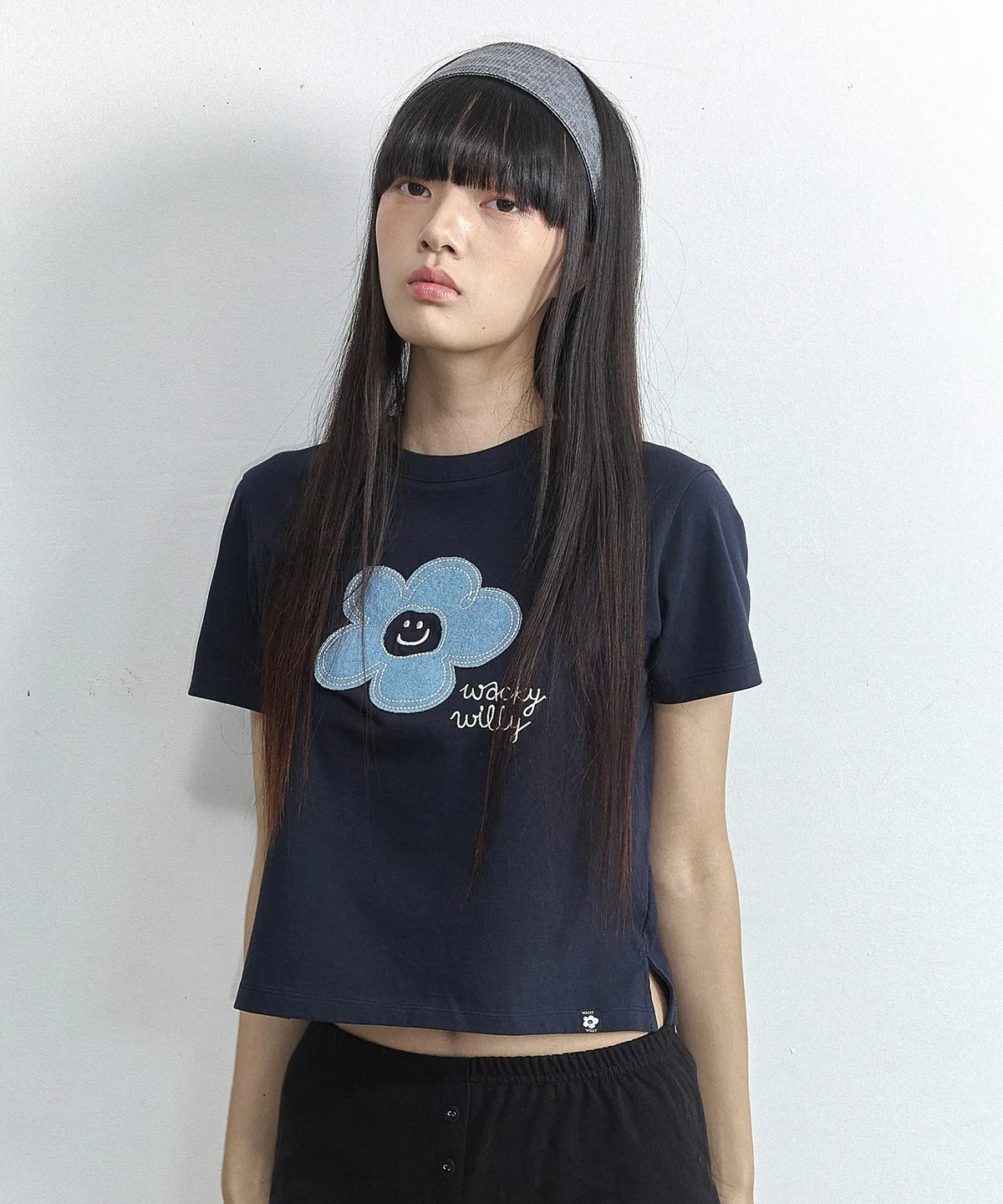 WACKY WILLY Women's Lily Applique Semi-Cropped Short-Sleeve T-Shirt
