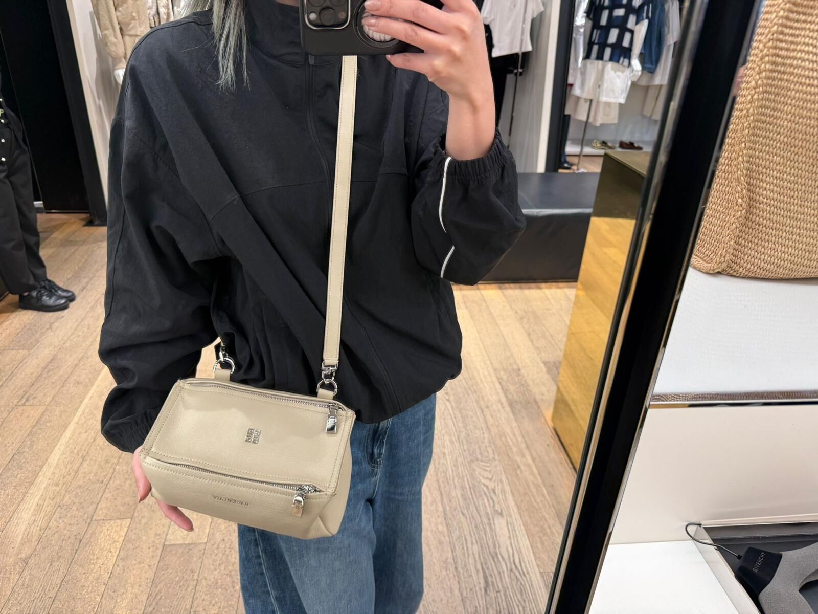 LYS01847 Givenchy Pandora Bag