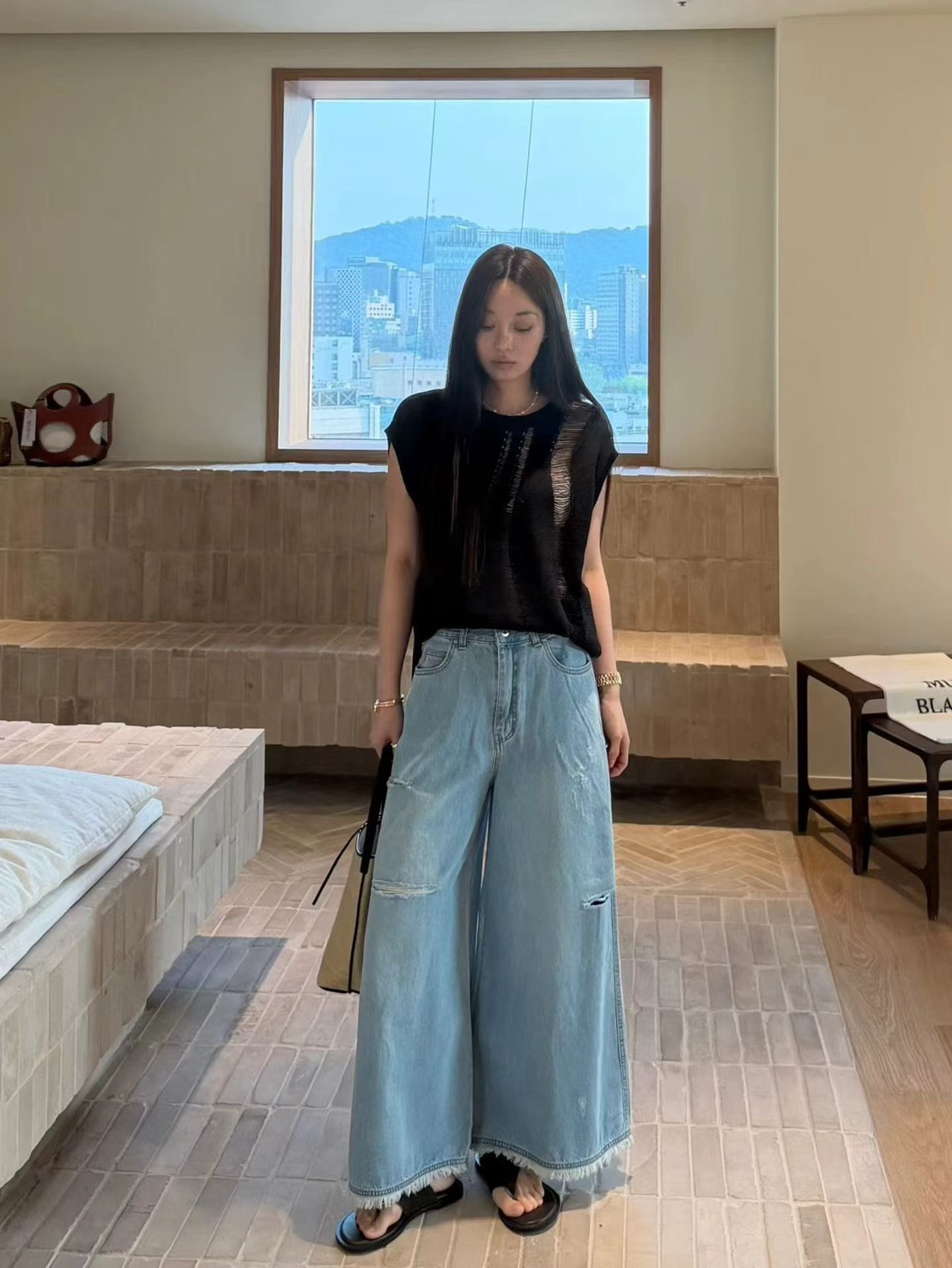 破洞牛仔流蘇寬管長褲
