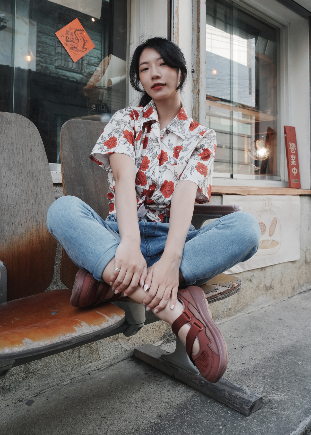 USTINI 我挺你健康鞋 軟法瑪莉珍拉帶接地鞋 蘋果酒紅實穿照